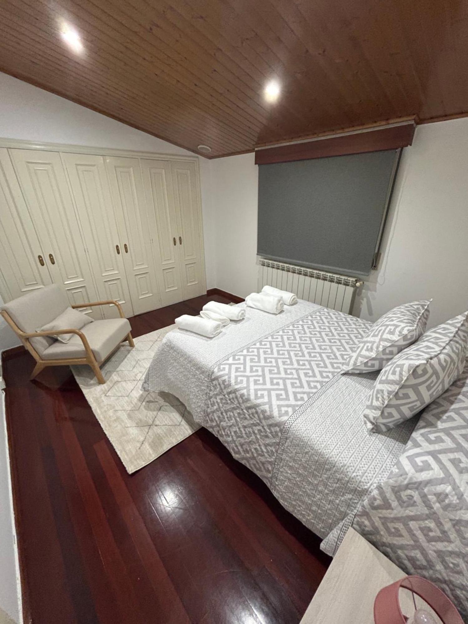 Вилла Casa Robleda, Piscina Privada Cubierta Y Jacuzzi Виго Экстерьер фото